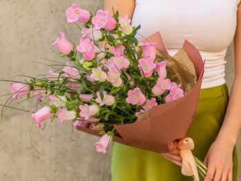 Buchet de flori roz livrare flori roz mures