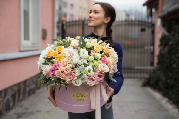 Livrare Targu Mures cutie cu flori