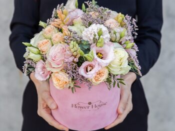 cutie flori roz livrare flori mures